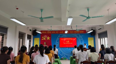 CHI BỘ TRƯỜNG MẦM NON HỢP THANH TỔ CHỨC LỄ KẾT NẠP ĐẢNG VIÊN MỚI