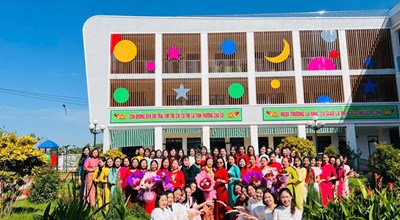 TRƯỜNG MẦM NON HỢP THANH LONG TRỌNG TỔ CHỨC LỄ KỶ NIỆM NGÀY NHÀ GIÁO VIỆT NAM