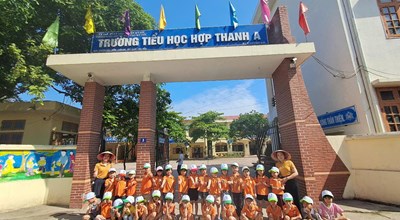Chuyến tham quan Trường Tiểu học của các bé Trường Mầm Non Hợp Thanh