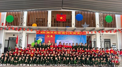 TRƯỜNG MẦM NON HỢP THANH TỔ CHỨC HOẠT ĐỘNG TRẢI NGHIỆM CHIẾN SĨ TÝ HON CHO TRẺ