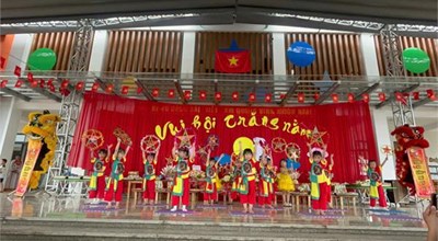 Múa Chiếc đèn ông sao